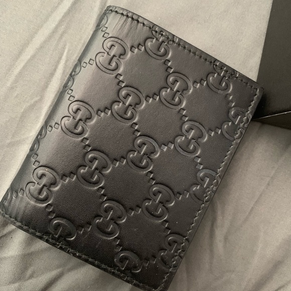 Authentic Gucci Wallet - Picture 5 of 6